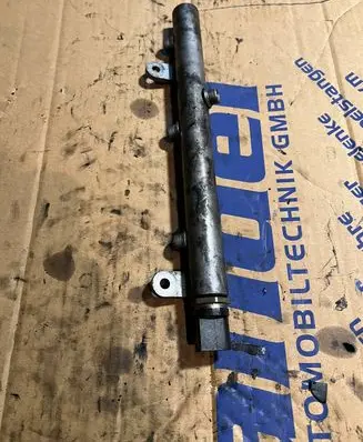 Mercedes-Benz CLS C219 Fuel main line pipe A6420702595 0914700403