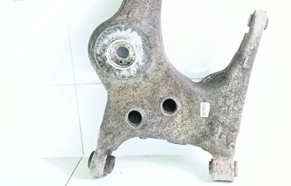 Land Rover Discovery 5 Rear upper control arm/wishbone JPLA5B531AA 28B075118A