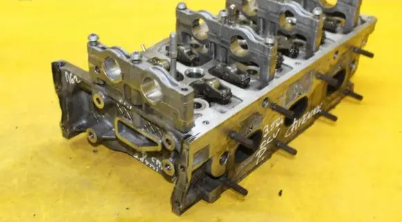 Audi A8 S8 D4 4H Engine head 059354DS