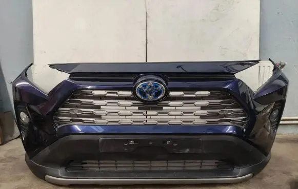 Toyota RAV 4 (XA50) Front bumper