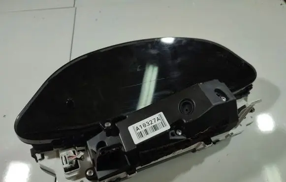 Speedometer (instrument cluster)