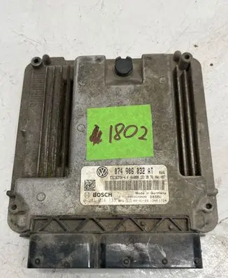 Volkswagen Crafter Engine control unit/module 074906032AT 1039S20406 EDC16CP3444