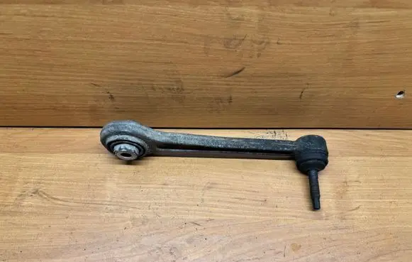 Rear control arm