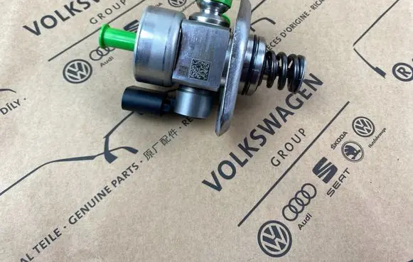 Skoda Kodiaq Fuel injection high pressure pump 06G127027R