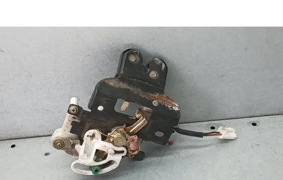 Mazda 6 Tailgate/trunk/boot lock/catch/latch