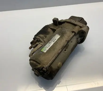 Mercedes-Benz E W211 Starter motor A0051511301 0051511301