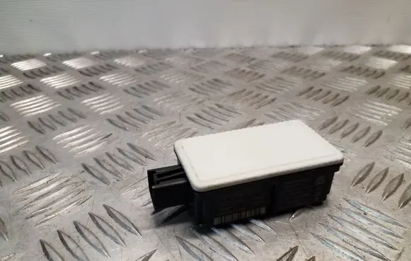 Volvo V40 Door central lock control unit/module 31268992