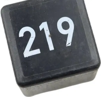 Volkswagen PASSAT B5 Other relay 443951253AA