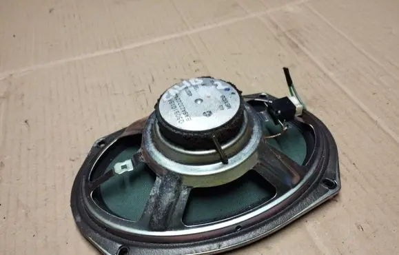Dodge Caliber Front door speaker 05091019AB