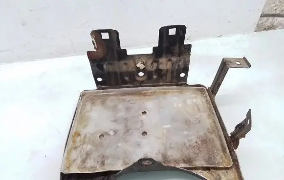 Nissan Murano Z50 Battery tray 