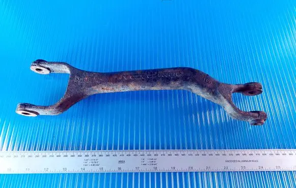 Volvo XC90 Rear upper control arm/wishbone 8630782