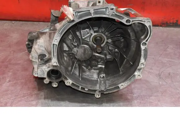 Ford Focus C-MAX Manual 6 speed gearbox 3M5R7002NB