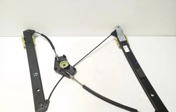 Front window lifting mechanism without motor
