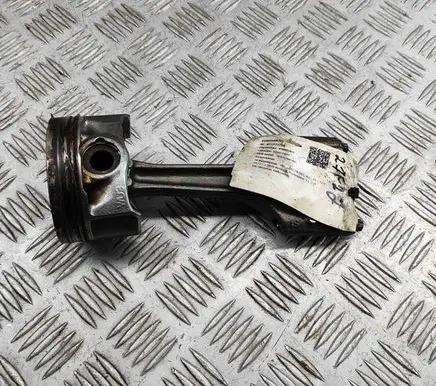 Volkswagen Golf VII Piston 06K107065AG