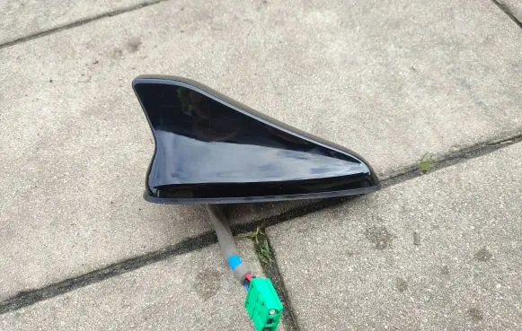 KIA Stonic Aerial GPS antenna
