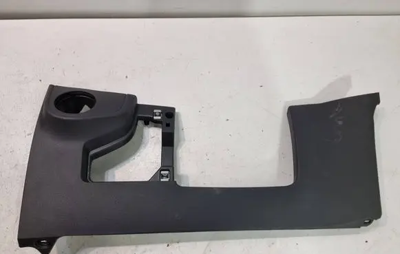 Volkswagen Polo VI Dashboard lower bottom trim panel 2G1858365 10008773 1023249
