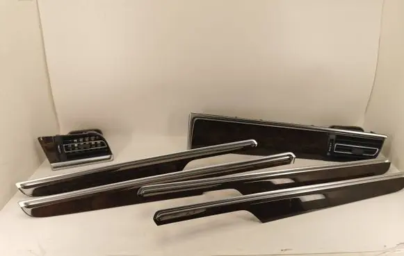 Porsche Macan (95B) Front door trim bar 95B867062A 36165600