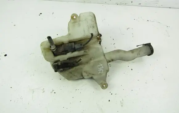 Ford Mondeo Mk III Windshield washer fluid reservoir/tank 