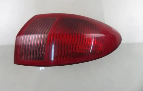Alfa Romeo 147 Rear/tail lights 46556347