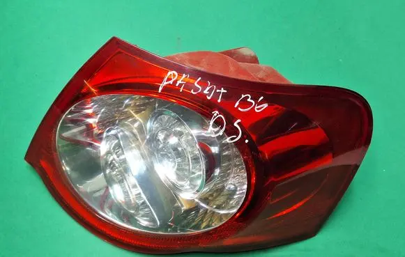 Rear/tail lights