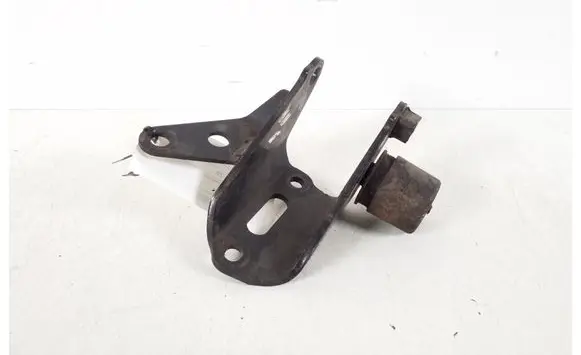 Toyota Avensis T250 Engine mounting bracket 12321-0H030