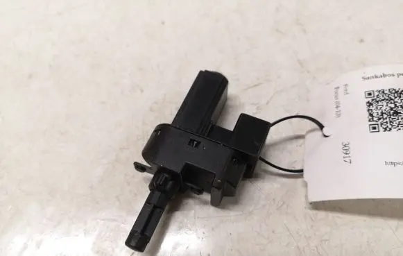 Clutch pedal sensor