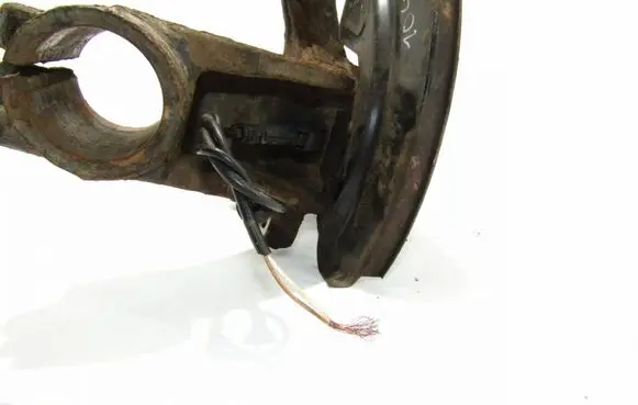 Volvo V70 Front wheel hub