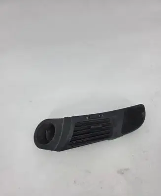 BMW 5 E39 Dashboard side air vent grill/cover trim 8391173