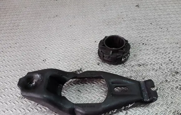 Audi A4 S4 B5 8D Slave cylinder release bearing 01E141719