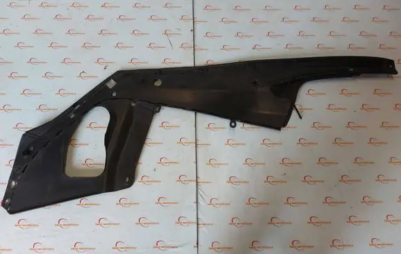 BMW 6 F06 Gran coupe Engine bonnet/hood lock trim molding 7211929