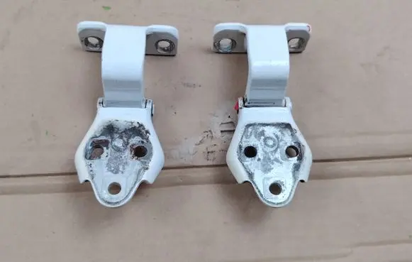 Iveco Daily 6th gen Front door hinge set 56087