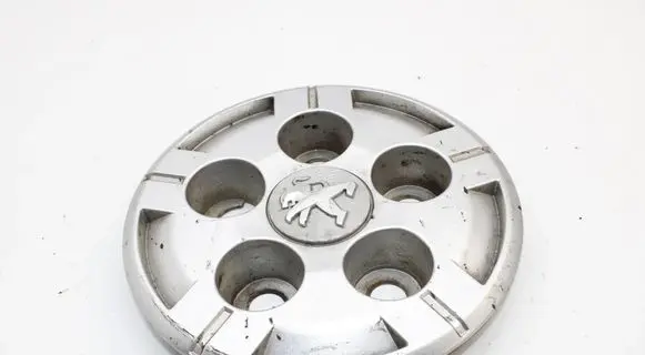 Peugeot Boxer R20 wheel hub/cap/trim B985