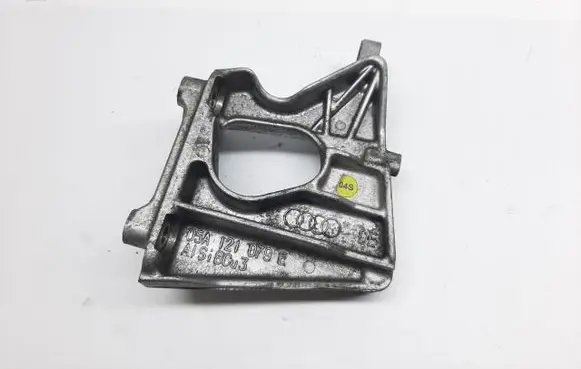 Audi Q7 4M Bracket in trunk/boot 05A121079E