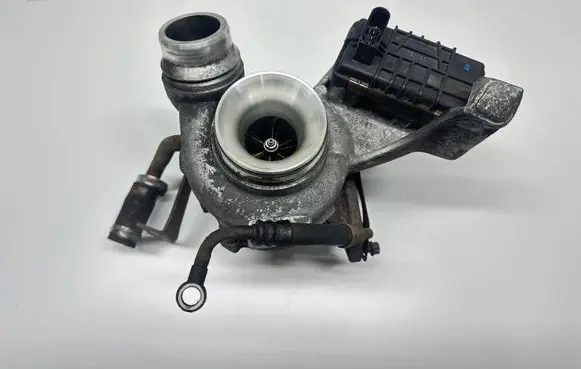 BMW 3 E90 E91 Turbo 7810189 7673759