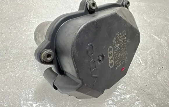 Audi A4 S4 B8 8K Intake manifold valve actuator/motor 059129086L A2C53289031