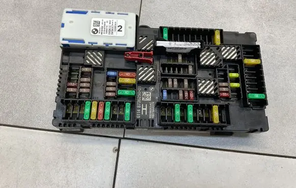 BMW X3M F97 Fuse module 8736250 61148736250 8795478