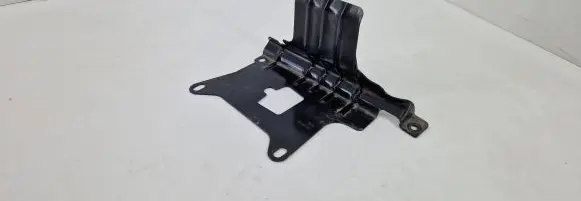Peugeot 3008 II Battery bracket 98106143