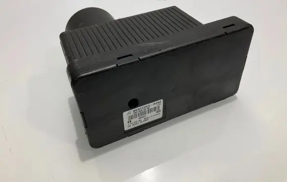Mercedes-Benz C W203 Vacuum pump 2038000048 0132006365 A2038000048