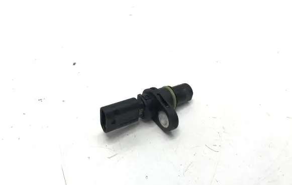 Volkswagen Golf VII Camshaft position sensor 04L907601A