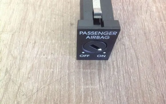 Skoda Fabia Mk2 (5J) Passenger airbag on/off switch 5J0919237A