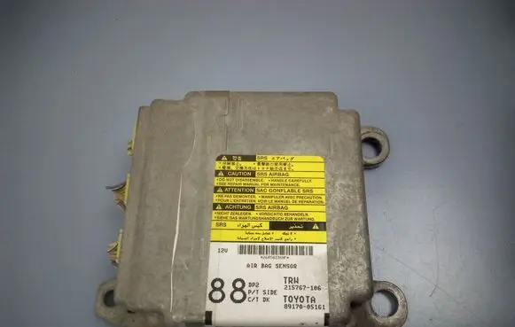 Toyota Avensis T250 Airbag control unit/module 8917005161 215767106