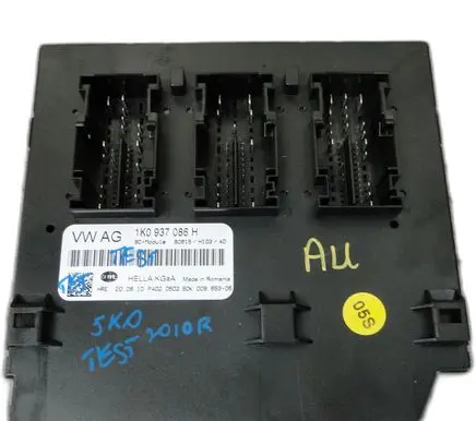 Volkswagen Golf VI Voice control module