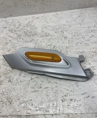 Mini Cooper Countryman R60 Front fender indicator light 9802607