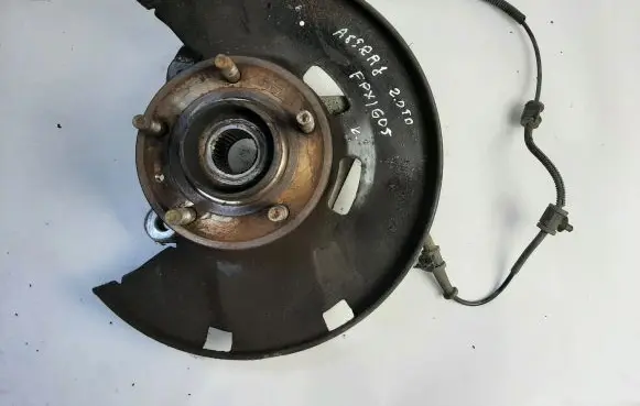 Opel Astra J Front wheel hub