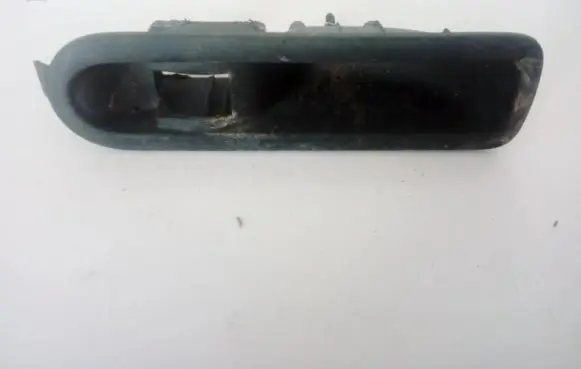 Renault Megane II Front door window switch trim 156013870