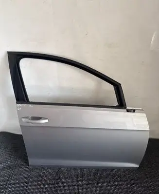 Volkswagen e-Golf Front door B7W