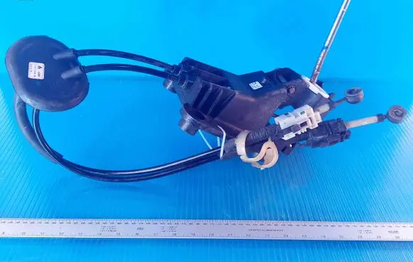 Peugeot 208 Gear shifter/selector 9676190280 23019 G110