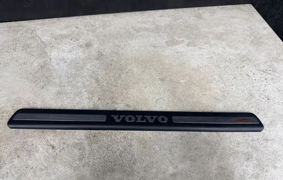 Volvo S80 Front sill trim cover 8659960