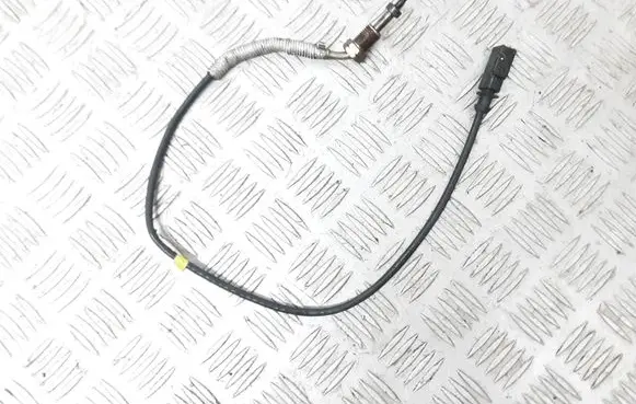 Volkswagen Golf VII Exhaust gas temperature sensor 04L906088AR