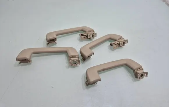 Volvo XC60 A set of handles for the ceiling 